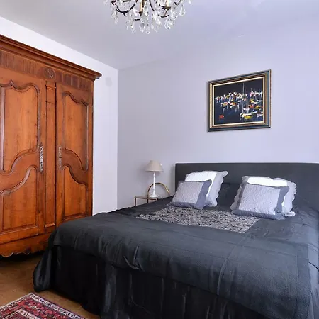 Holiday home Les Couleurs De Vauban